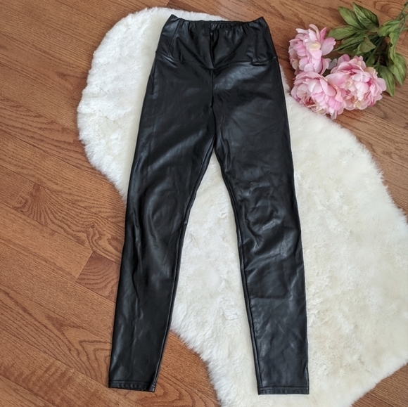 ARITZIA Wilfred free Daria faux leather leggings pants xs black - Picture 5 of 11